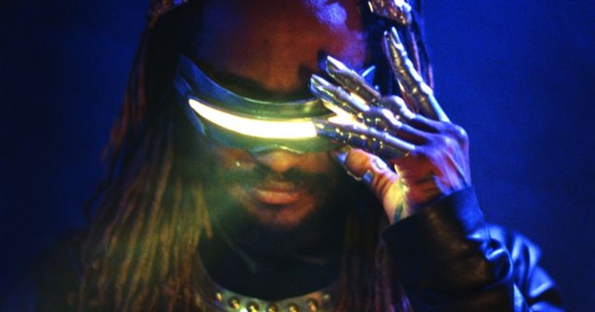 Baskytarista z jiné galaxie a kolega Kendricka Lamara. Jedinečný Thundercat se vrátí do Prahy s novou hudbou