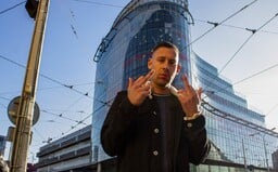 Radši dám skladbu s chábrem než se známým raperem. Dollar Prync o smíchovské stoce a hudbě (Rozhovor)