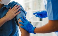Rakúska lekárka, ktorú šikanovali odporcovia očkovania, spáchala samovraždu