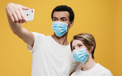 Randenie sa v dôsledku pandémie mení. Ani uvoľnené opatrenia to už nezvrátia