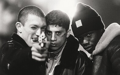 Rap, potyčky s policií a život v pařížském ghettu ti ukáže Vincent Cassel v nadčasovém snímku La Haine Rap, potyčky s policií a život v pařížském ghettu ti ukáže Vincent Cassel v nadčasovém snímku La Haine