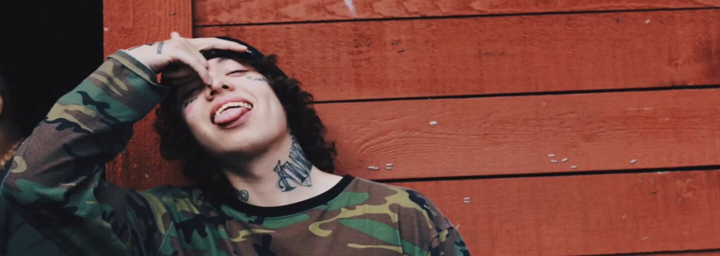 Raper Lil Xan vyhlásil, že Tupacova hudba je nudná. Mal by si skončiť s hip-hopom, odkázal mu Waka Flocka