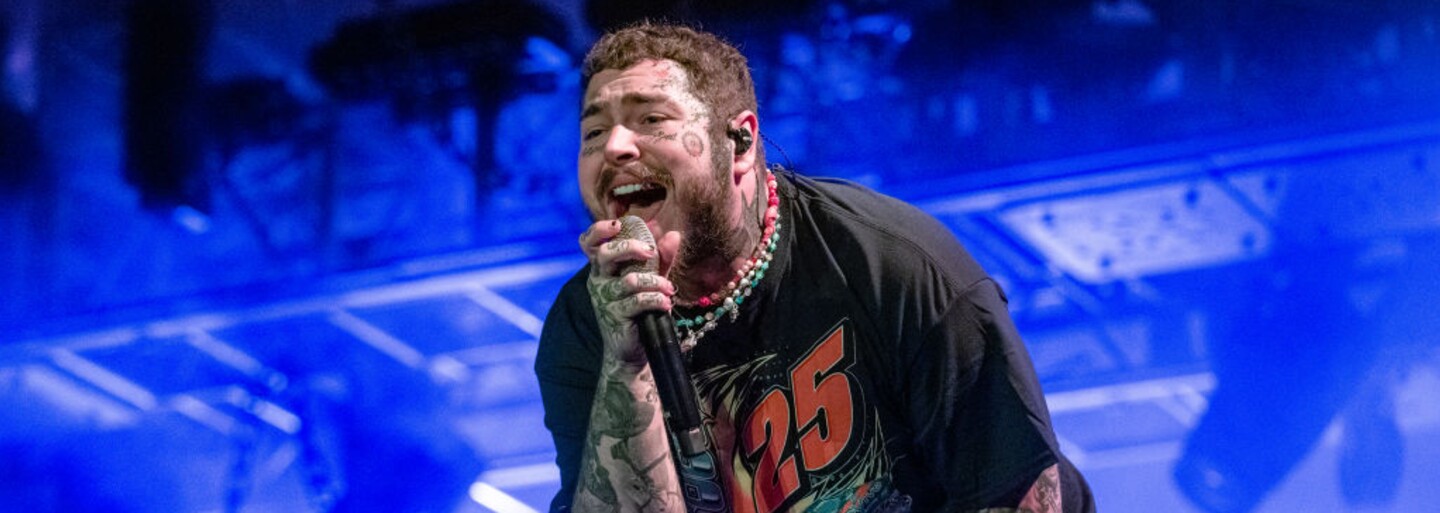 Rapper Post Malone skončil opět v nemocnici. Kvůli bodavé bolesti na hrudi musel zrušit show v Bostonu