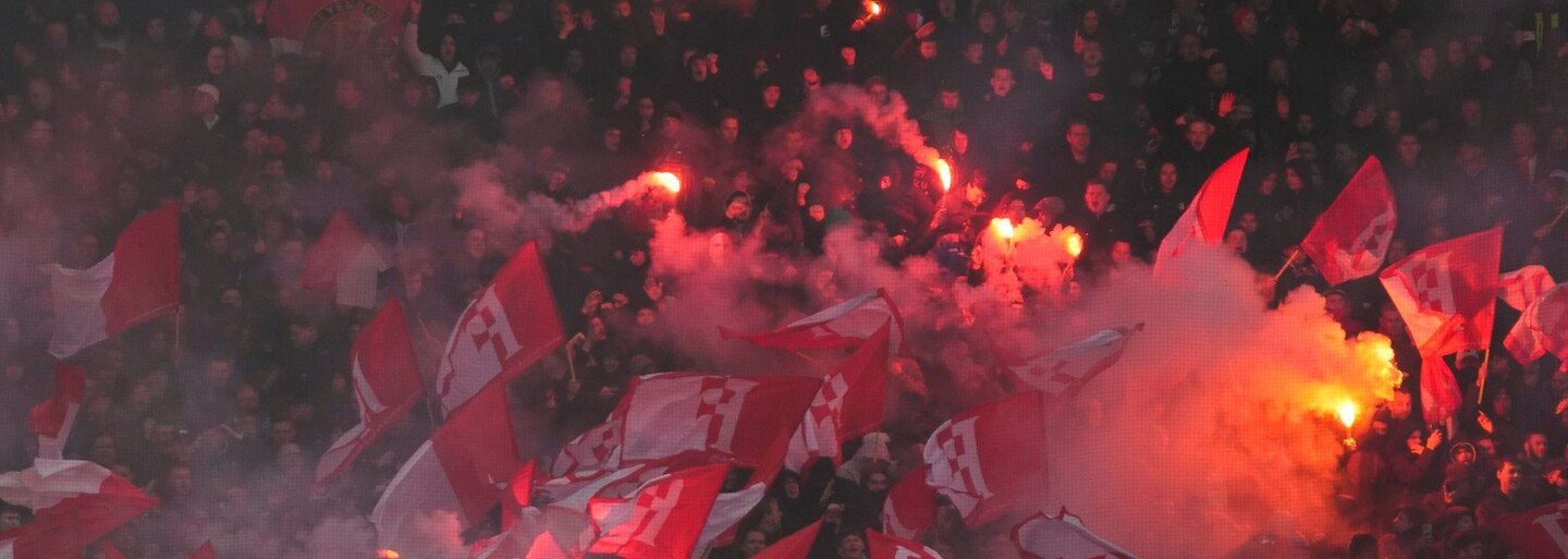 Rasistické poznámky a vztyčené prostředníčky. Za vyhrocený zápas zaplatí Slavia i šéf Plzně