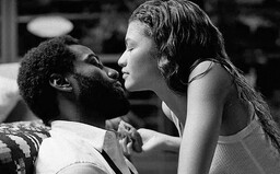 Recenzia: Malcolm & Marie je zatiaľ najlepším filmom roka s bravúrnym scenárom a hercami