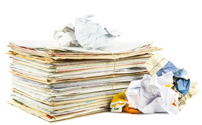 Recyklovanie v novom svetle. Kancelársky nábytok dokáže meniť použitý papier za nový Recyklovanie v novom svetle. Kancelársky nábytok dokáže meniť použitý papier za nový