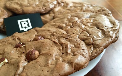 REFRESHER recept: Snadné domácí cookies, po kterých se na stole jen zapráší REFRESHER recept: Snadné domácí cookies, po kterých se na stole jen zapráší