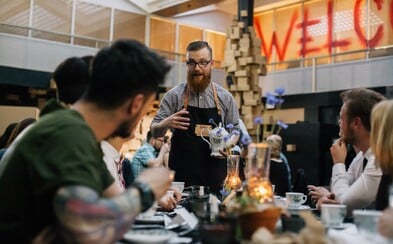 Restaurace, která není restaurací a vybírá si své hosty? Kreativní večeře Forbidden Taste v Praze Restaurace, která není restaurací a vybírá si své hosty? Kreativní večeře Forbidden Taste v Praze