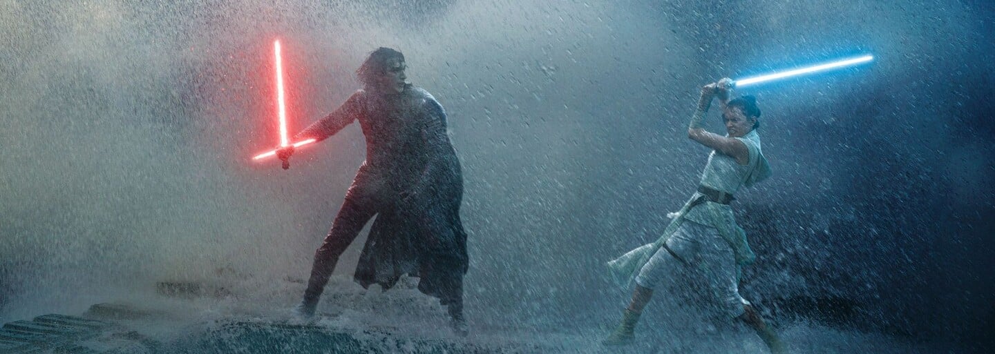 Rey ovláda duálny svetelný meč! V novom traileri pre Star Wars: Episode IX z nej šíri temná sila