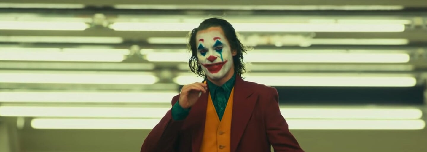 Režisér Jokera musel Warner Bros. přesvědčovat celý rok, aby mohl natočit film s tvrdým ratingem R