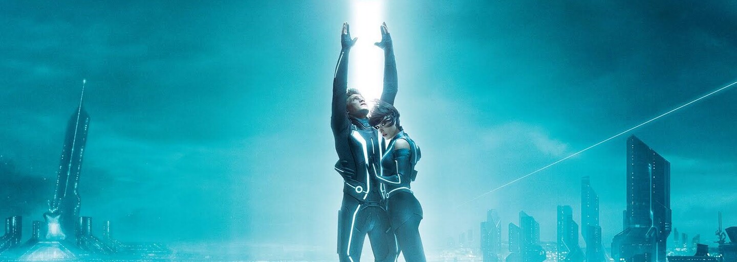 Režisér snímok TRON: Legacy a Oblivion sa rozpovedal o svojich budúcich počinoch. Čo môžeme čakať od Top Gun 2 a je ešte v pláne Tron 3?
