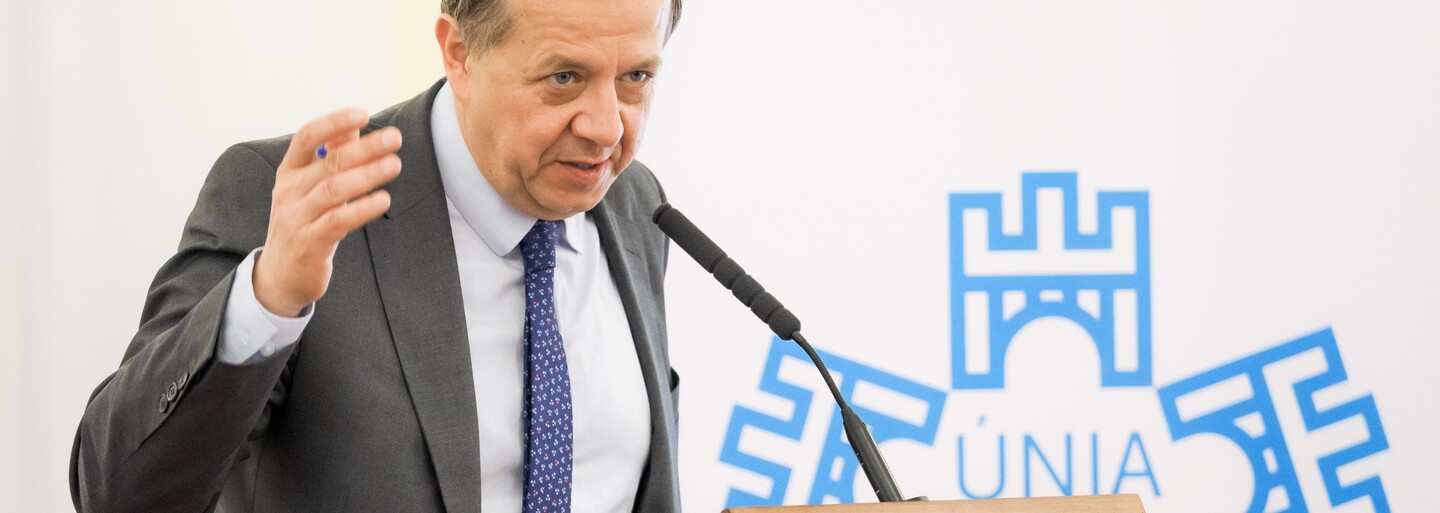 Richard Rybníček: Jediná výhoda tohto cirkusu je, že je zadarmo (Rozhovor)
