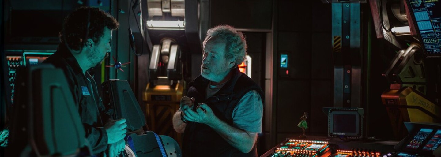 Ridley Scott sa v debutovom a strašidelnom traileri pre Alien: Covenant vracia k brutálnym a hororovým koreňom série