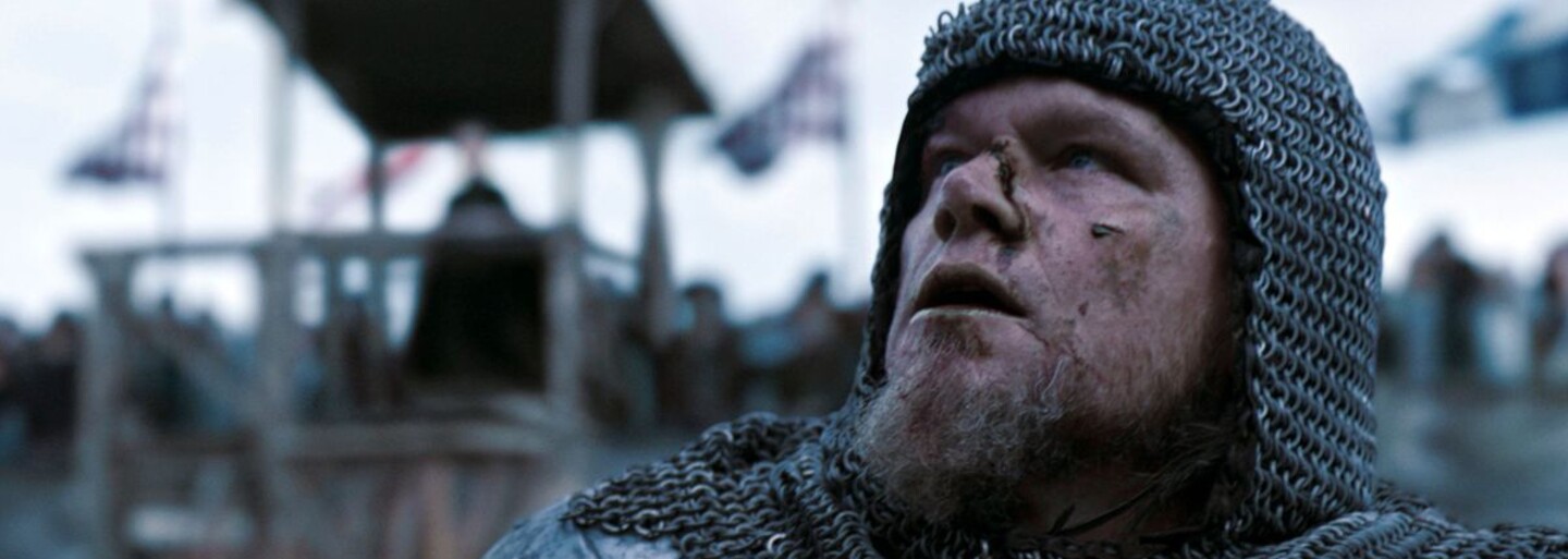 Ridley Scott viní za kasový neúspech filmu The Last Duel mileniálov a ich smartfóny