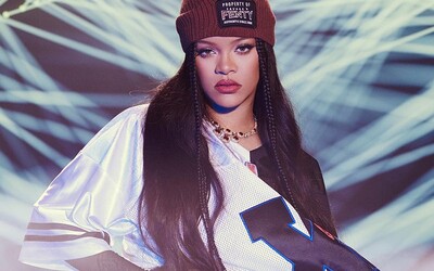 Rihanna ukázala zadok v novej kolekcii Savage x Fenty, ktorá je ochutnávkou jej vystúpenia na Super Bowle