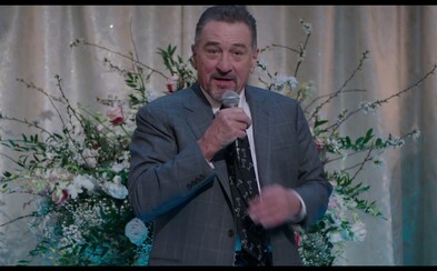 Robert De Niro je starnúci, no stále ostrý komik a brat Dannyho DeVita v novej melancholickej komédii Robert De Niro je starnúci, no stále ostrý komik a brat Dannyho DeVita v novej melancholickej komédii
