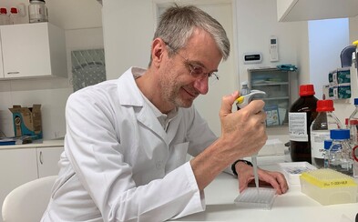 Robert Mistrík: Mali by sme sa zamyslieť, či je nevyhnutné cestovať kvôli každej blbosti z jedného konca sveta na druhý (Rozhovor) Robert Mistrík: Mali by sme sa zamyslieť, či je nevyhnutné cestovať kvôli každej blbosti z jedného konca sveta na druhý (Rozhovor)