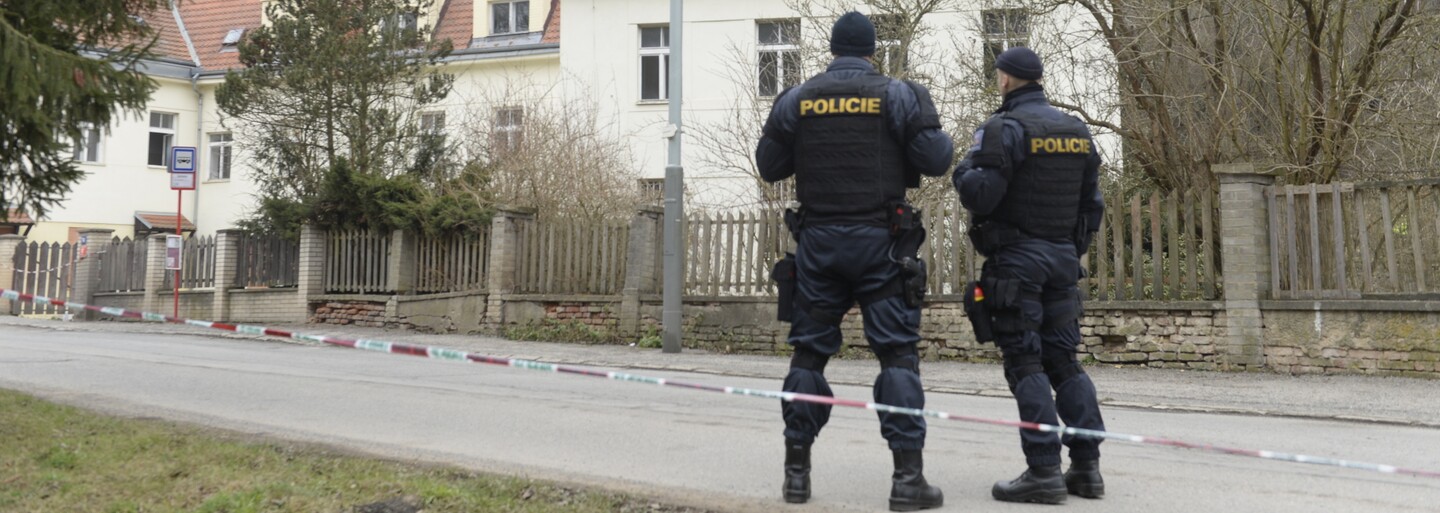 Rodina Roma, který zemřel krátce po zákroku policistů, podala trestní oznámení na Policii ČR