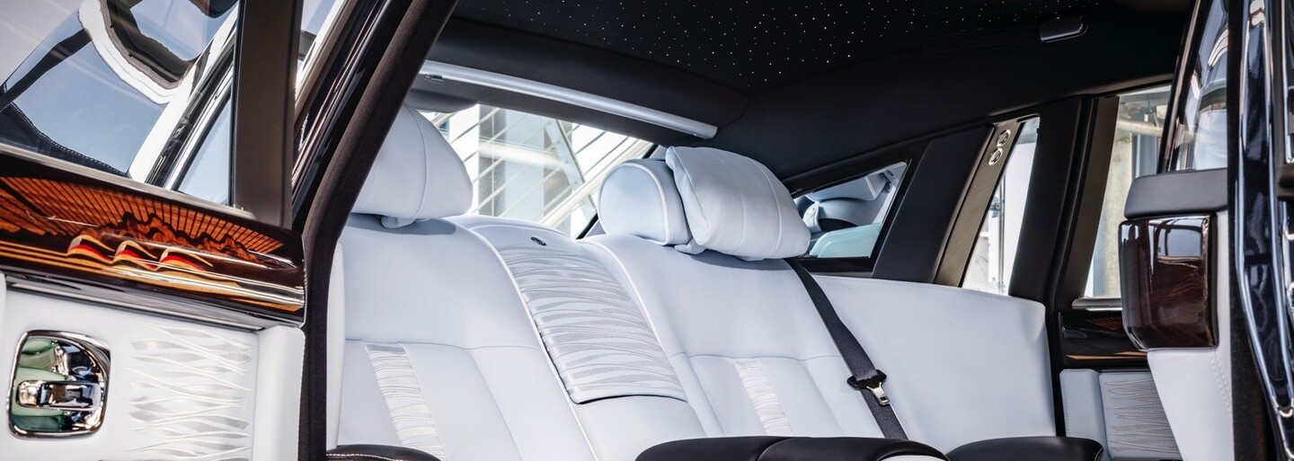 Rolls-Royce ukončil výrobu Phantoma ve velkém stylu, zcela nové měřítko luxusu je však již na cestě