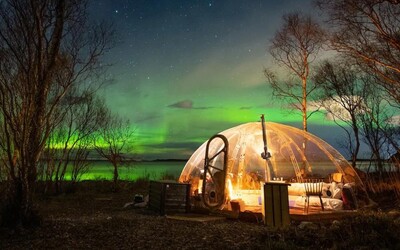 Romantické Airbnb v Evropě: v Norsku uvidíš polární záři přímo z postele, v Chorvatsku můžeš bydlet v majáku na ostrově