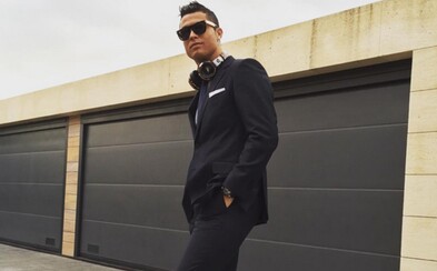 Ronaldo by mal dostať 20 miliónov eur za to, že sa neobjaví vo filme Martina Scorseseho. Vylúčil ho z neho strojca príbehu Ronaldo by mal dostať 20 miliónov eur za to, že sa neobjaví vo filme Martina Scorseseho. Vylúčil ho z neho strojca príbehu