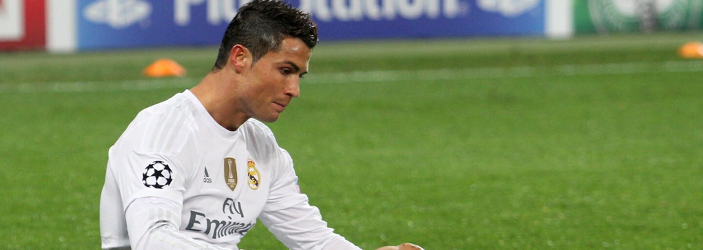 Ronaldo odstranil láhev ze záběru na tiskovce. Hodnota společnosti Coca-Cola spadla o 84 miliard korun