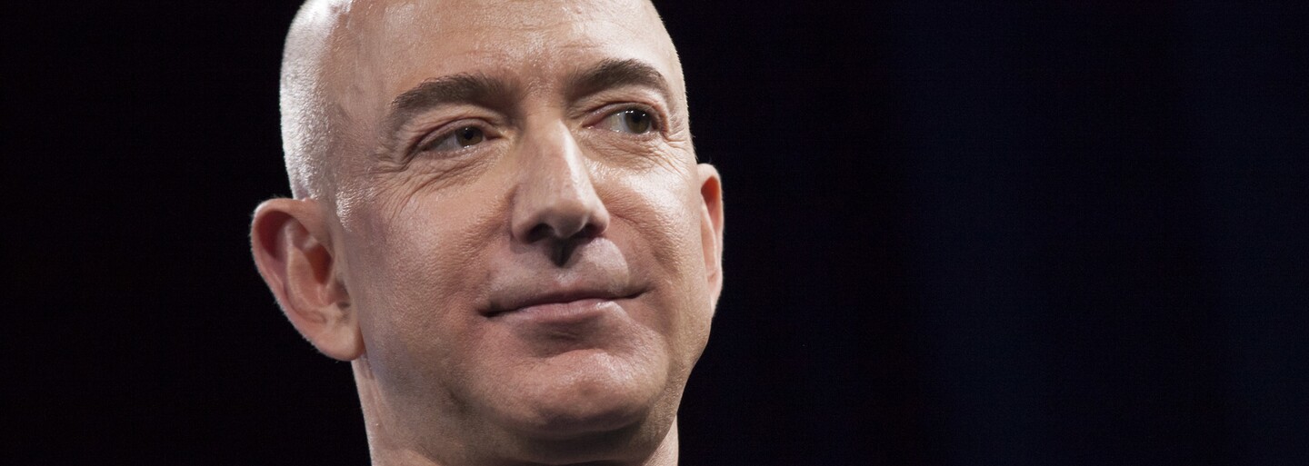 Rotterdam rozmontuje slavný most, protože Jeff Bezos pod ním nemůže projet se svou novou jachtou