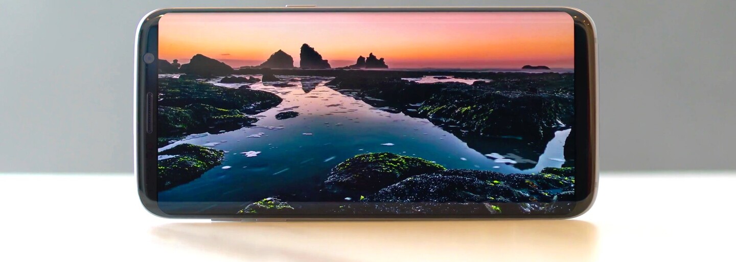 Rozpozná objekty naokolo a keď nás spozná, uľahčí nám ovládanie. Čo vieme o asistentovi Bixby z Galaxy S8?