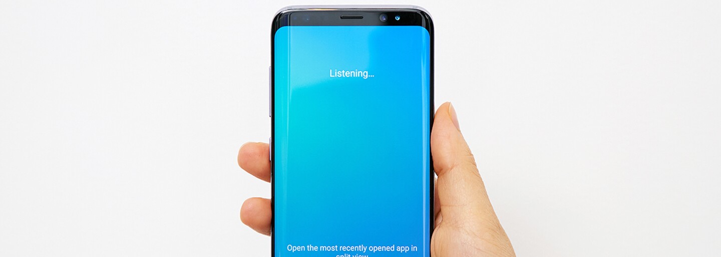 Rozpozná objekty naokolo a svojmu používateľovi uľahčí život. Čo dokáže inteligentný asistent Bixby z Galaxy S8?