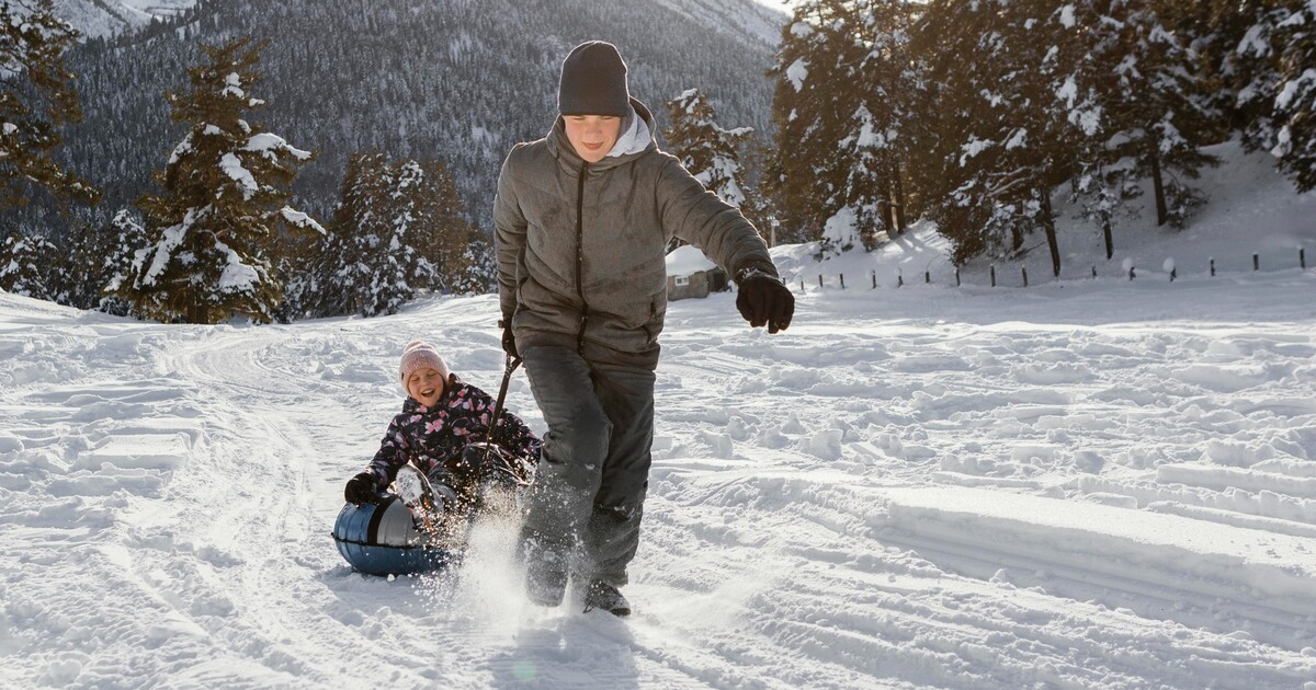 PŘEDPOVĚĎ: Česko zasype sněhová nadílka. Na těchto místech má napadnout až 25 centimetrů