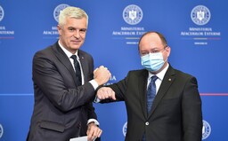 Rumunsko pomôže Slovensku v boji proti Covidu-19. Pošlú lekárov a zdravotné sestry