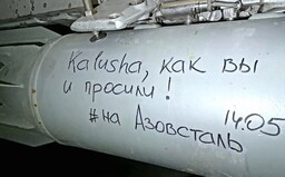 Rusi po ukrajinskom víťazstve na Eurovízii zbombardovali Azovstaľ fosforovými bombami. „Ako ste požadovali,“ napísali na muníciu 