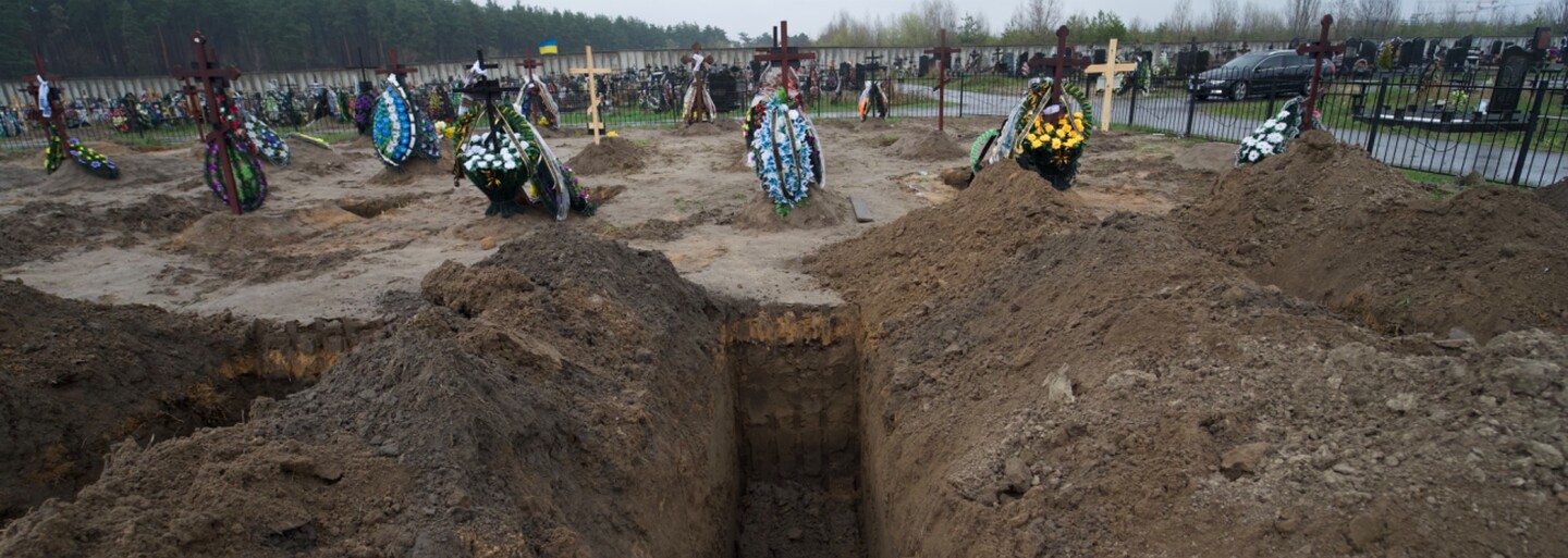 Rusi strelili Ukrajinca do hlavy a zahrabali ho s jeho dvomi bratmi. „Uvedomil som si, že žijem,“ spomína, ako ušiel smrti