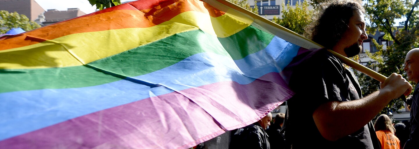 Rusko: Zákon o zákazu „LGBTQ propagandy“ jednomyslně schválí i Rada federace