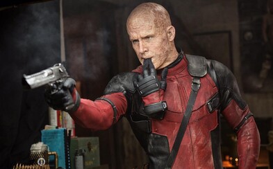 Ryan Reynolds dával peníze z vlastní kapsy, aby Deadpool vypadal přesně podle jeho představ Ryan Reynolds dával peníze z vlastní kapsy, aby Deadpool vypadal přesně podle jeho představ
