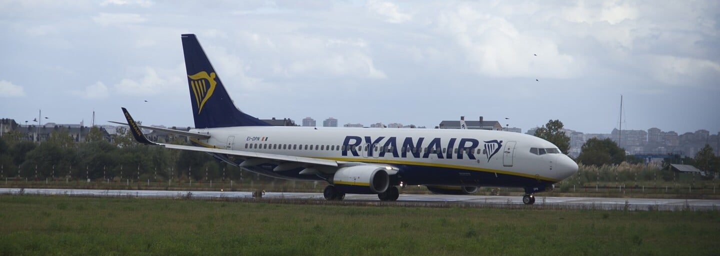 Ryanair lieta za 4,99 € a ročne aj tak zarobí 1,5 miliardy eur. Ako fungujú nízkonákladové aerolinky?