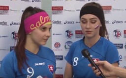 Rýdze slovenské nadávky a dobrá nálada. Rozhovor mladých slovenských florbalistiek si získal viac publicity, než hráčky predpokladali