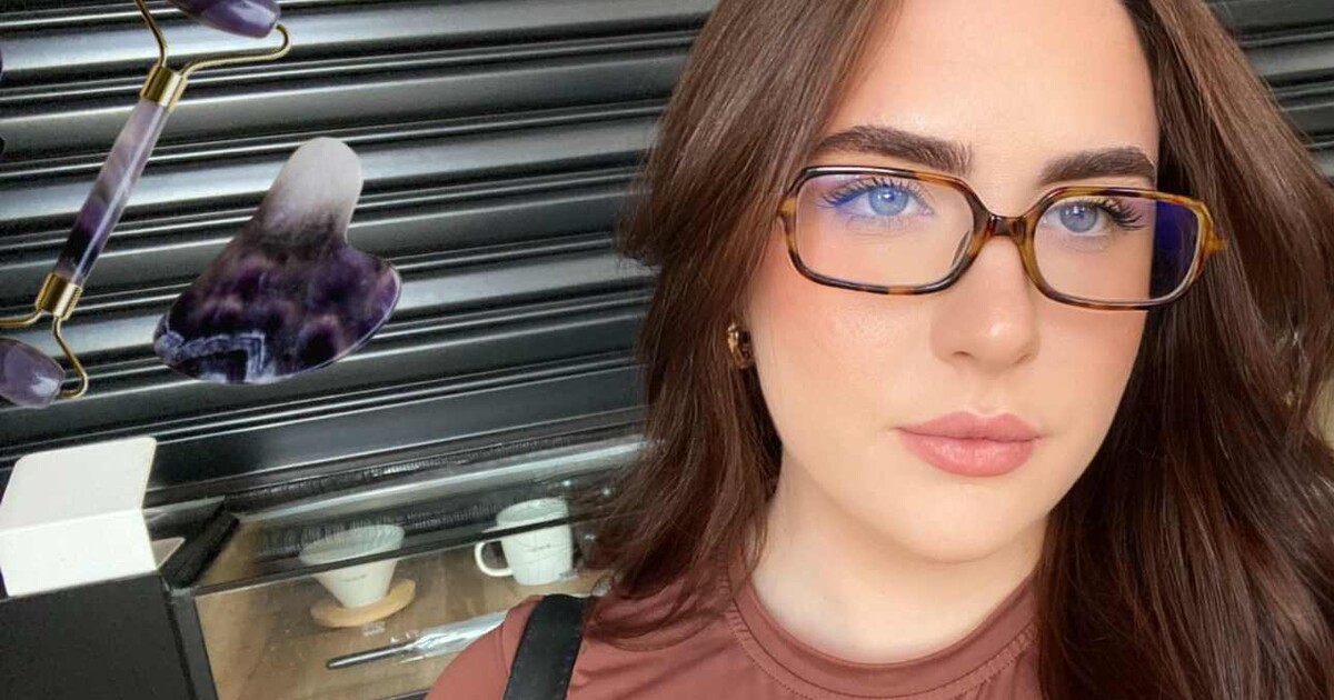 Pět beauty hacků z TikToku, které se ti reálně vyplatí zařadit do rutiny. Zlepšují kvalitu vlasů i pokožky