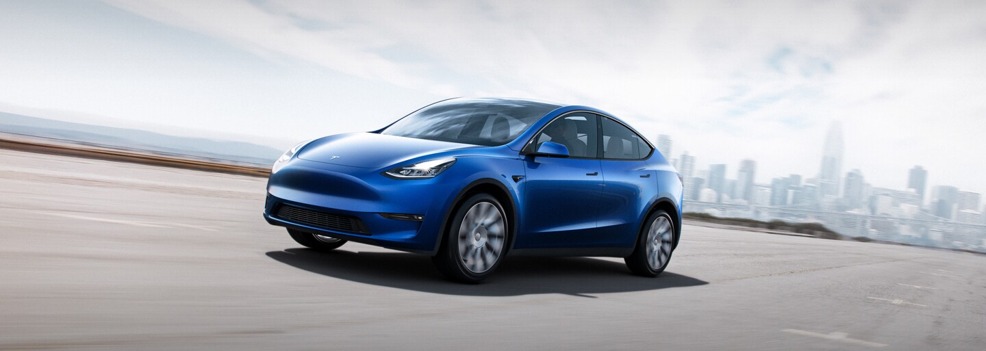 S dojezdem 540 km nová Tesla Model Y kraluje mezi elektrickými SUV. V Evropě ji však jen tak brzy neuvidíš