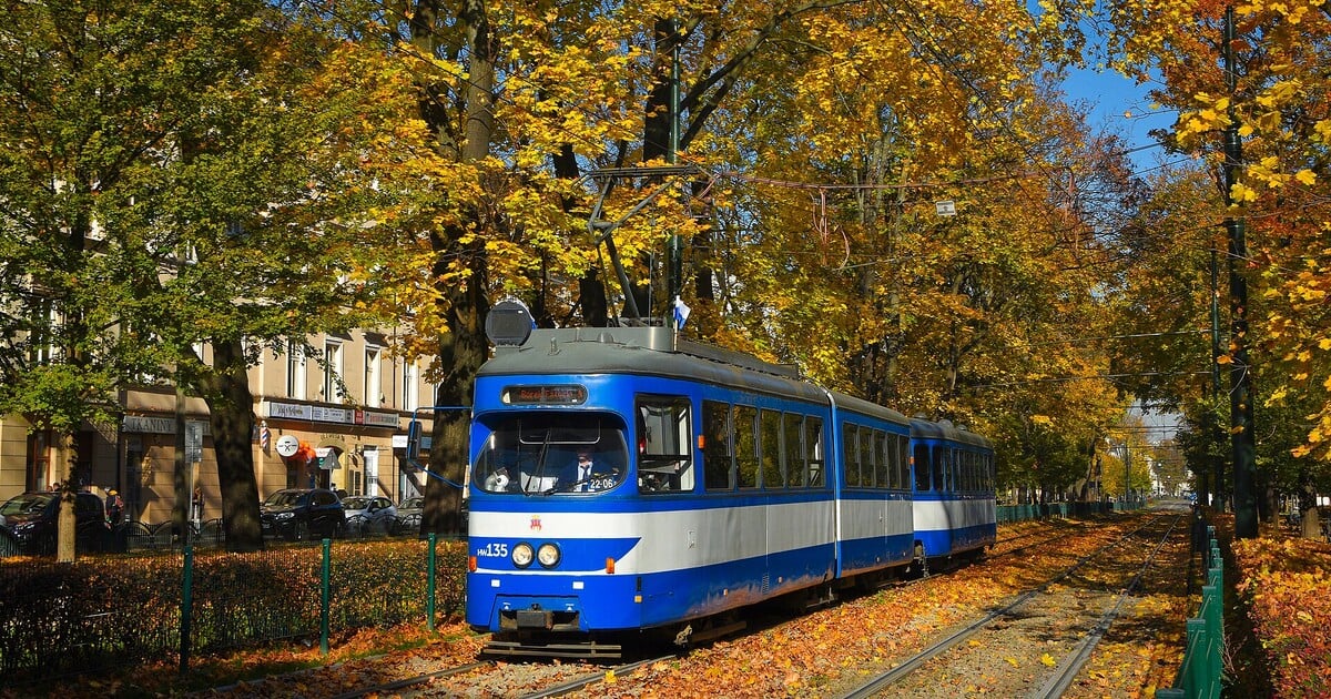 Polské město zavedlo přísná pravidla: Za konkrétní typ hluku v MHD hrozí pokuta i vyvedení z vozidla