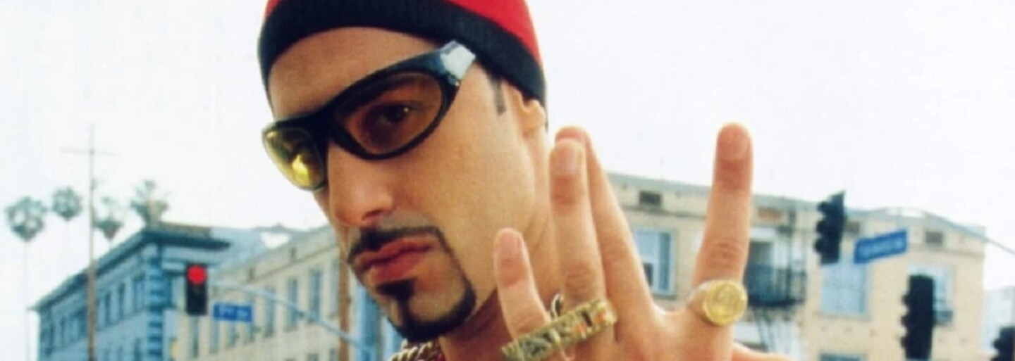 Sacha Baron Cohen chystá nový televízny seriál v štýle Ali G Show. Vezme si v nej na paškál Trumpa a iné celebrity?