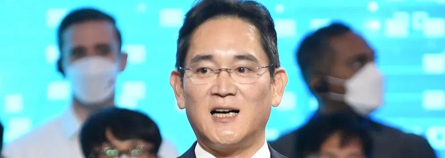 Samsung má nového šéfa. V minulosti byl odsouzený za úplatky a zpronevěru