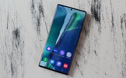 Samsung predstavil nový Galaxy Note20, smart hodinky Galaxy Watch3 aj slúchadlá Galaxy Buds Live. Poznáme ich slovenské ceny