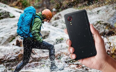 Samsung představil smartphone, kterému nevadí pády a umí fungovat i jako vysílačka. Galaxy Xcover 5 je malý a téměř nerozbitný Samsung představil smartphone, kterému nevadí pády a umí fungovat i jako vysílačka. Galaxy Xcover 5 je malý a téměř nerozbitný