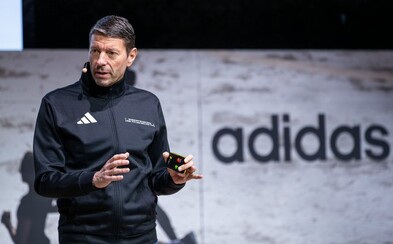 Šéf adidasu poslal mail všem zaměstnancům, navzdory koronaviru obchody nezavřou Šéf adidasu poslal mail všem zaměstnancům, navzdory koronaviru obchody nezavřou