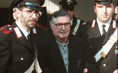 Šéf Cosa Nostry neváhal popraviť ženy aj deti a údajne zodpovedal za smrť 150 ľudí Šéf Cosa Nostry neváhal popraviť ženy aj deti a údajne zodpovedal za smrť 150 ľudí