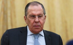 Šéf ruskej diplomacie Lavrov: Moskva nepotrebuje Západ, lebo trpíte rusofóbiou. Nevieme, či chceme opätovne nadviazať vzťahy