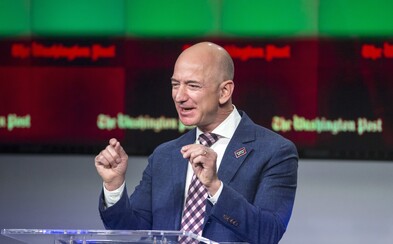 Šéfa Amazonu Jeffa Bezosa bude rozvod stáť desiatky miliárd dolárov. Z manželky spraví jednu z najbohatších žien Šéfa Amazonu Jeffa Bezosa bude rozvod stáť desiatky miliárd dolárov. Z manželky spraví jednu z najbohatších žien