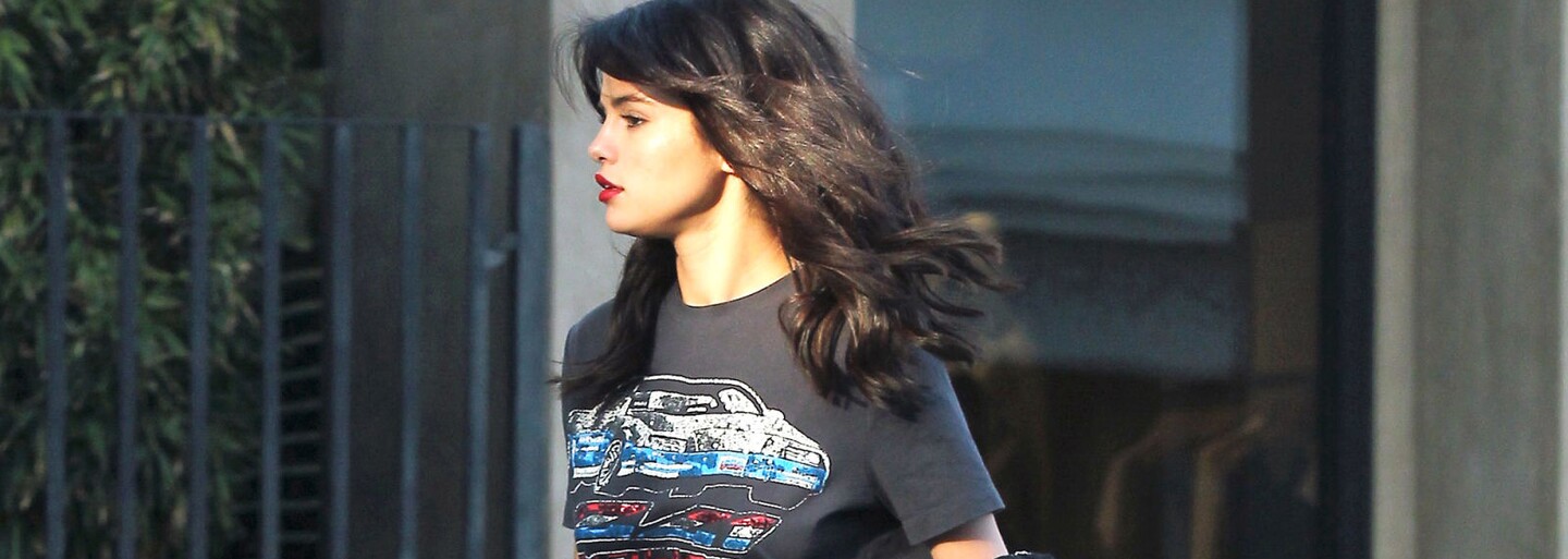 Selena Gomez sa stala tvárou americkej značky Coach. Vďaka nadácii pomôže ženám v núdzi