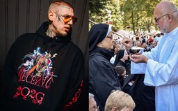 Separ vidí na ministerstvách cirkevných fanatikov. Proti opatreniam sa búria umelci aj poslanci, ako reaguje cirkev?